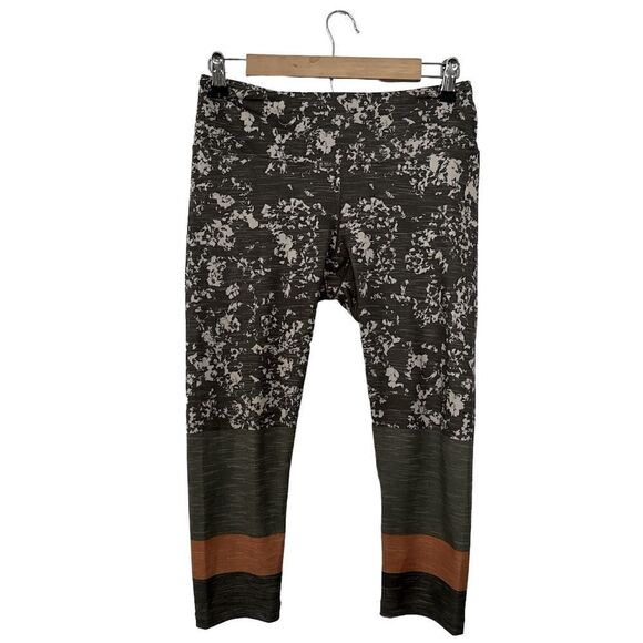 Prana Pillar Printed Capri leggings EUC - Picture 1 of 5
